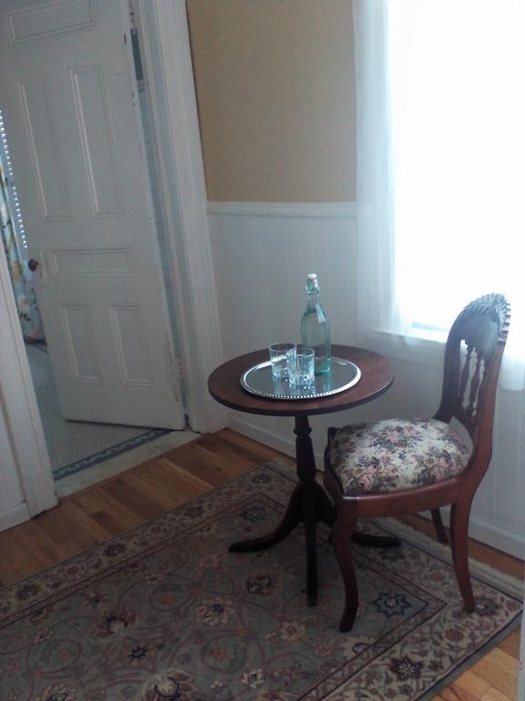 A Kingston Bed & Breakfast Esterno foto