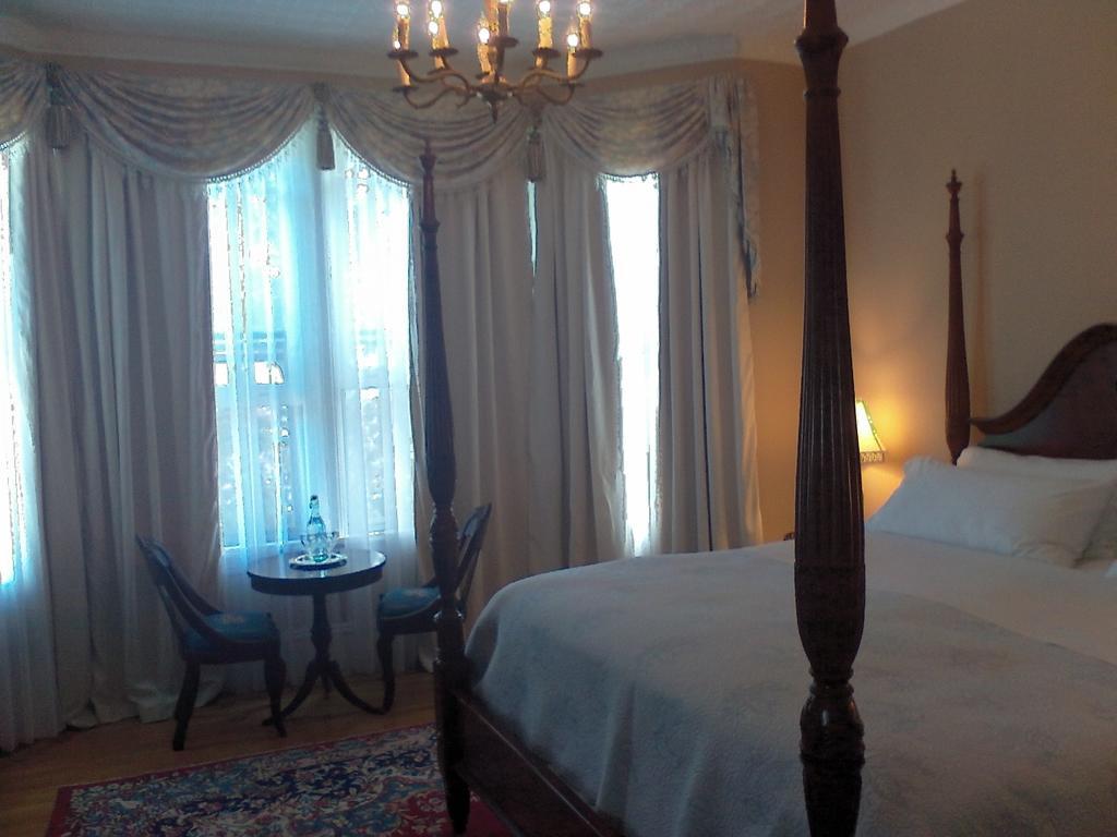 A Kingston Bed & Breakfast Esterno foto