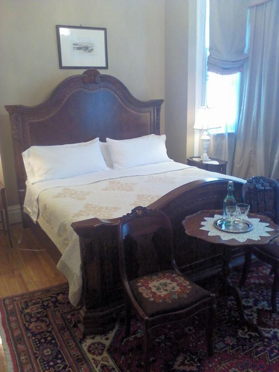 A Kingston Bed & Breakfast Esterno foto