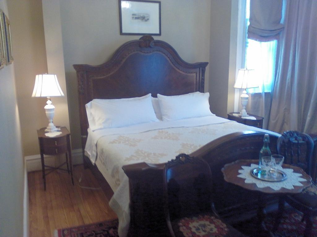 A Kingston Bed & Breakfast Esterno foto